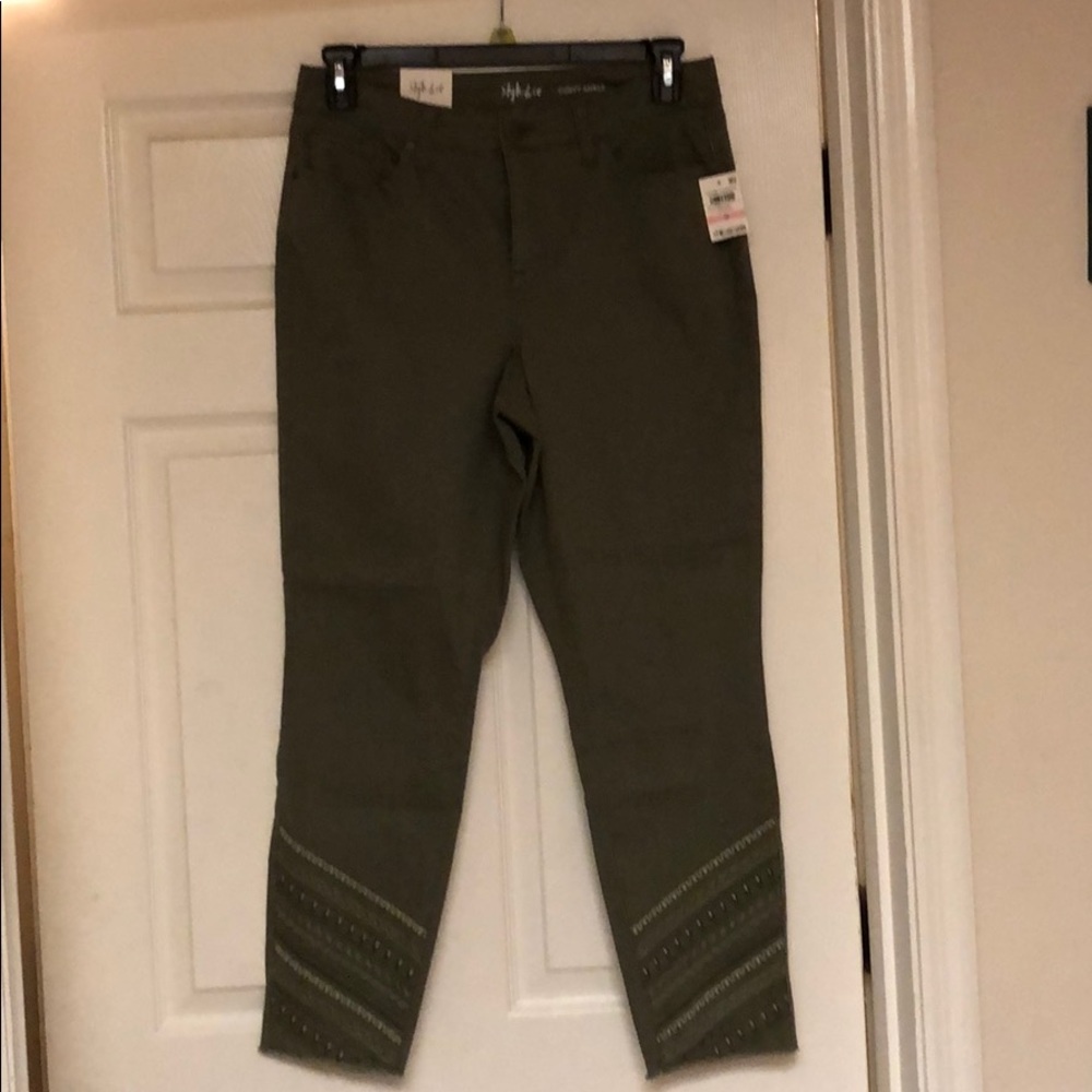 Style &Co. Women’s Curvy High Rise Ankle Jeans